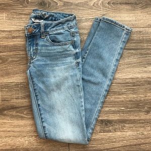 American Eagle Light Wash Jeans